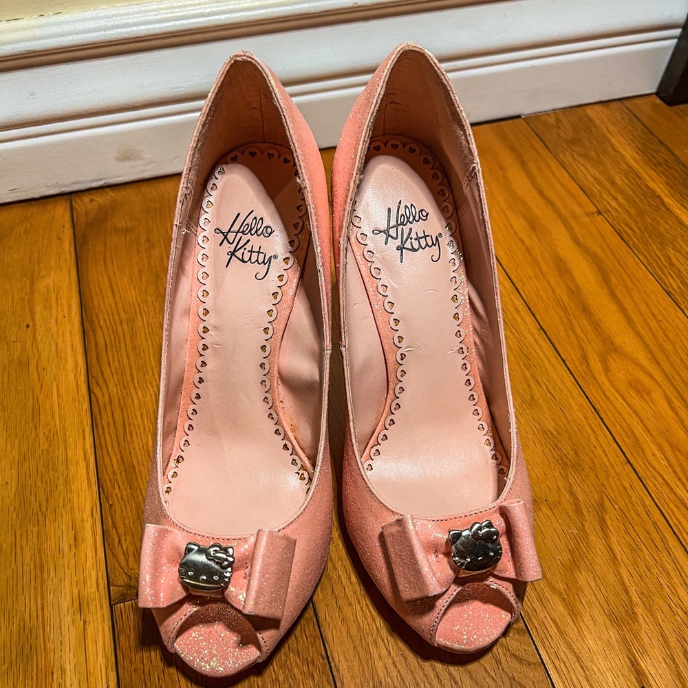 Hello Kitty heels. Barbie heels.